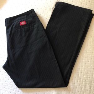 COPY - Dickies women balck pants with red lines
